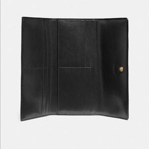 🌹PERFECT CHRISTMAS GIFT 🎁. Coach wallet 🖤